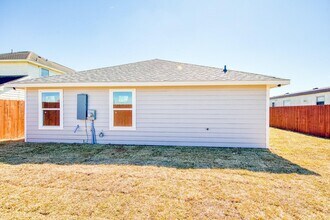 3526 Brook Shadow Dr in Brookshire, TX - Building Photo - Building Photo