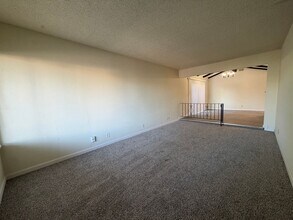 5218 Karm Way in Sacramento, CA - Building Photo - Building Photo
