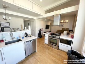 40 Washburn St, Unit 1 in Boston, MA - Building Photo