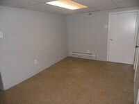 5136 N 12th St, Unit D Basement photo'