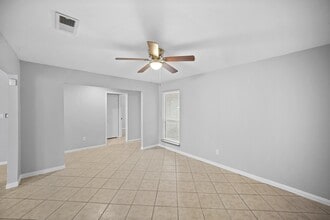 6214 Gladewell Dr in Houston, TX - Building Photo - Building Photo