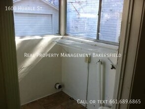 1600 Hurrle Ave in Bakersfield, CA - Building Photo - Building Photo