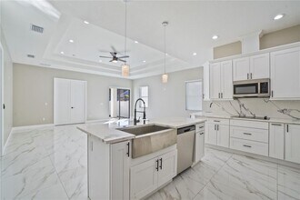 3310 W Cherry St in Tampa, FL - Building Photo - Building Photo