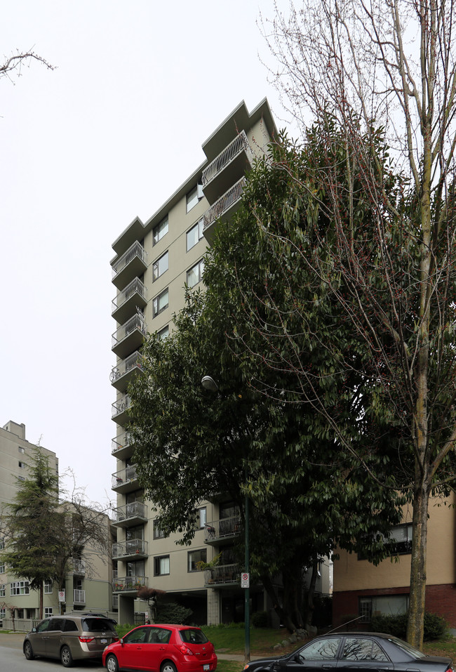 1141 Burnaby St in Vancouver, BC - Building Photo - Building Photo