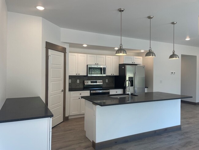 14 Black Label Wy in Bozeman, MT - Building Photo - Building Photo
