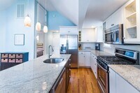 116 Embury Ave, Unit Cottage photo'