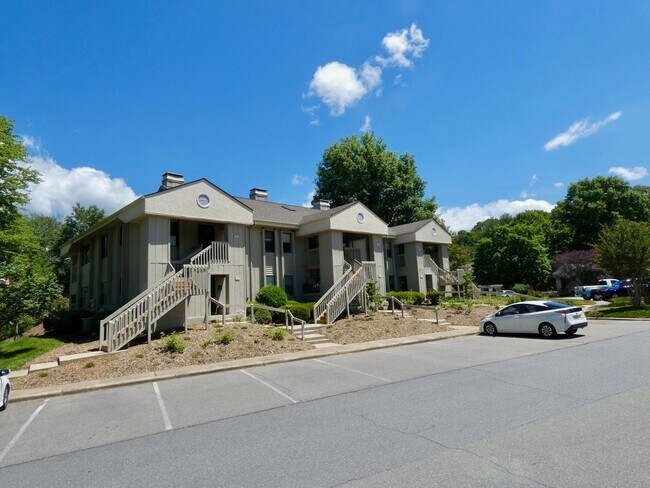 property at 804 Abbey Cir