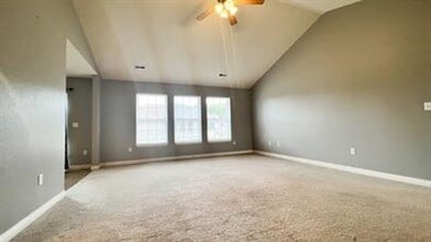 138 Kale Ct in St. Robert, MO - Building Photo - Building Photo