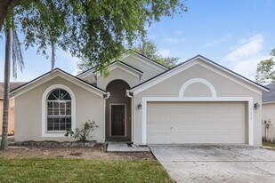 11315 Jim Ct, Unit 515 in Riverview, FL - Building Photo