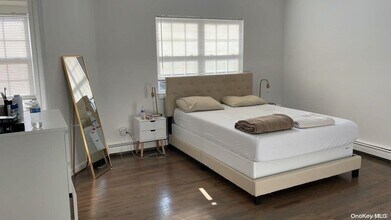 29 Hickory Rd-Unit -A in Port Washington, NY - Building Photo - Building Photo