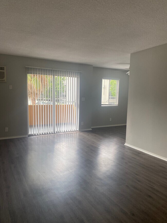 4550 Overland Ave in Culver City, CA - Building Photo - Building Photo