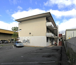 954 Akepo Ln in Honolulu, HI - Building Photo - Building Photo