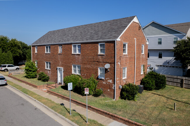 9637 Cape View Ave in Norfolk, VA - Building Photo - Building Photo