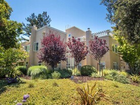 233 Homer Ave, Unit Big Bedroom in Palo Alto, CA - Building Photo