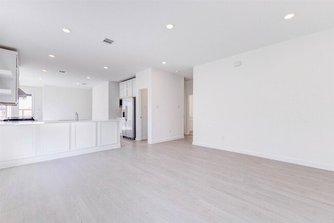 property at 27410 Sweetwater Bay Dr