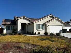 812 Beaconsfield Ct in Bakersfield, CA - Building Photo