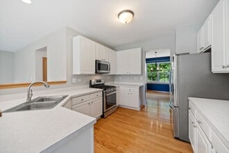 2805 Overbeck Ln in West Chicago, IL - Building Photo - Building Photo