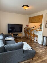 3190 Camellia Ct, Unit C in San Luis Obispo, CA - Building Photo - Building Photo