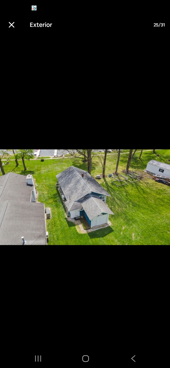 8385 E Wade Ln in North Webster, IN - Building Photo - Building Photo