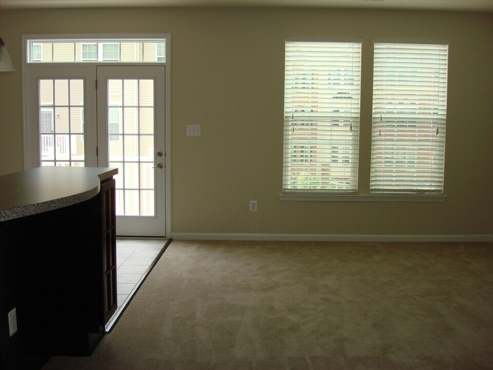 340 Chessington Dr, Unit 340 Chessington Dr. in Odenton, MD - Foto de edificio