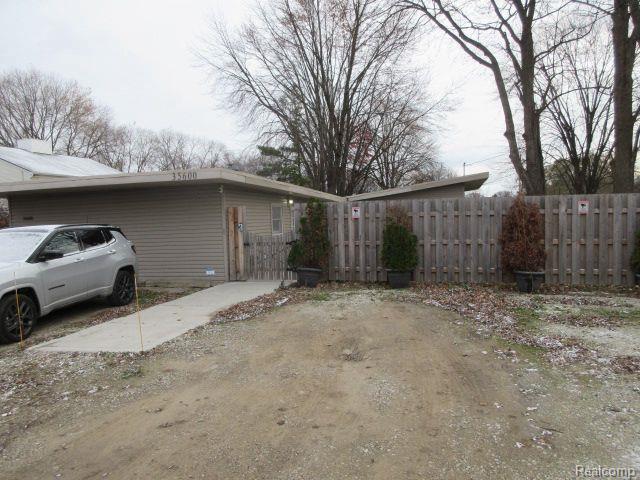 35600 Union Lake Rd-Unit -A in Harrison Township, MI - Building Photo