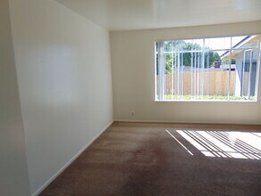 281 Donna Way in San Luis Obispo, CA - Building Photo - Building Photo