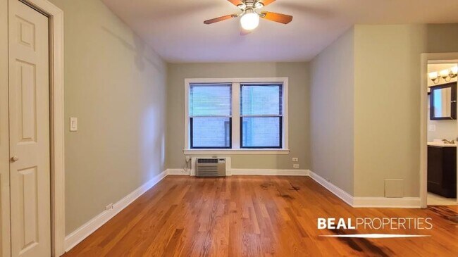 property at 837 W Wolfram St