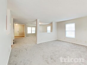 12319 Bearsdale Dr in Indianapolis, IN - Building Photo - Building Photo