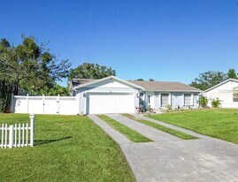 111 Cuautla Way in Kissimmee, FL - Building Photo