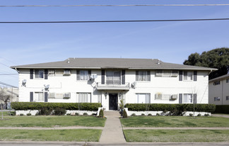 5807 McCommas Blvd Apartments