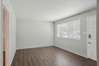 1919 E 56th St in Savannah, GA - Building Photo - Building Photo