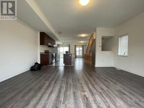 53 Shelburne Ave in Wasaga Beach, ON - Building Photo - Building Photo