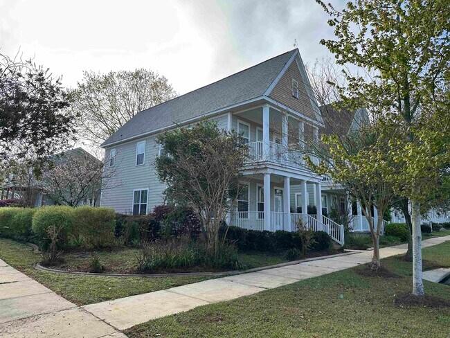 3659 Longfellow Rd in Tallahassee, FL - Foto de edificio - Building Photo