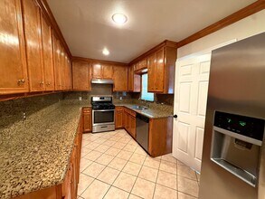 307 Sue St in Houston, TX - Building Photo - Building Photo