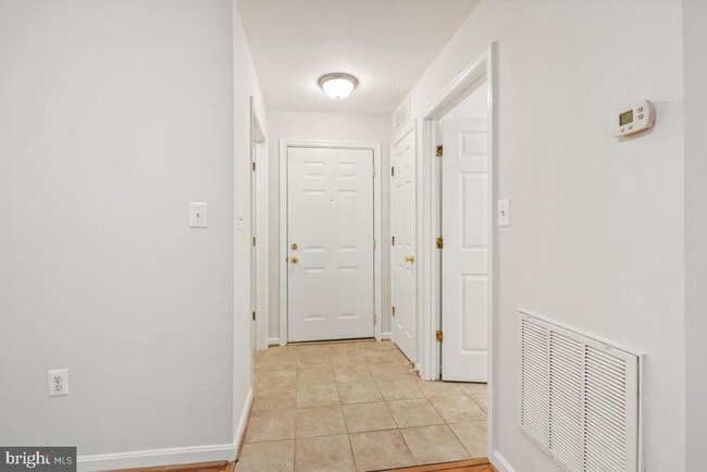18815 Sparkling Water Dr in Germantown, MD - Building Photo - Building Photo
