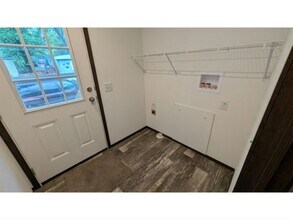 114 Lynn Ln in Mankato, MN - Building Photo - Building Photo