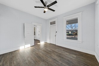 817 S 10th St in Waco, TX - Building Photo - Building Photo