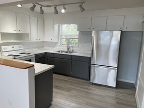 301 Oleander St in Neptune Beach, FL - Building Photo - Building Photo