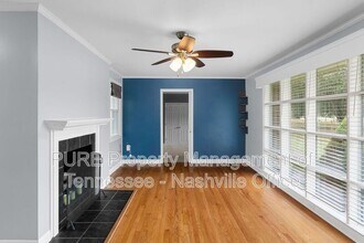 4402 Saunders Ave in Nashville, TN - Foto de edificio - Building Photo