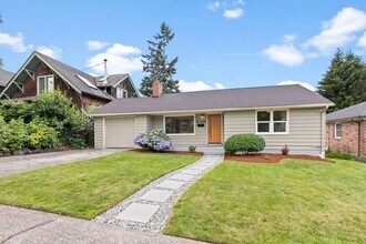 4821 43rd Ave S in Seattle, WA - Building Photo - Building Photo
