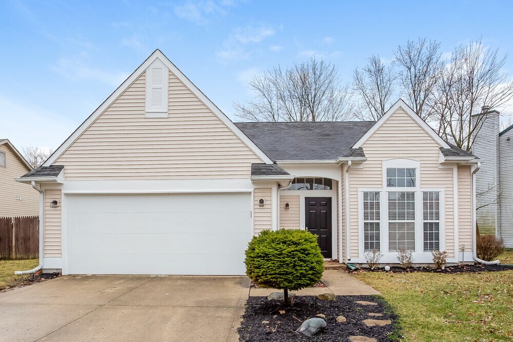 5507 Old Barn Dr in Indianapolis, IN - Building Photo