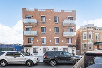 87-87 144th St in Jamaica, NY - Foto de edificio - Building Photo