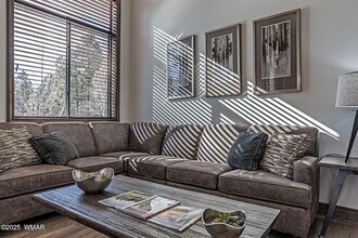 3350 W Sugar Pine Way in Show Low, AZ - Building Photo - Building Photo