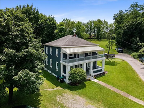 1626 Middle Rd, Unit 1 in Glenshaw, PA - Building Photo - Building Photo