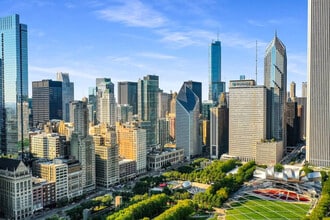 111 W Wacker Dr in Chicago, IL - Building Photo - Building Photo