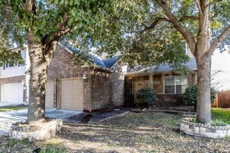 313 Saddle Ridge in Cibolo, TX - Foto de edificio - Building Photo