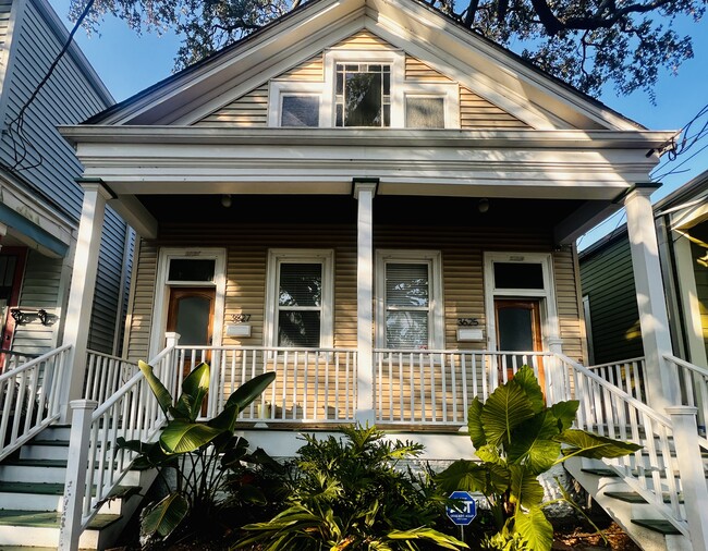 property at 3625 Banks St