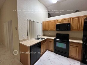 10663 NW 32nd Ct in Sunrise, FL - Building Photo - Building Photo