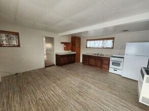 6221 Chia Ave in Twentynine Palms, CA - Building Photo - Building Photo
