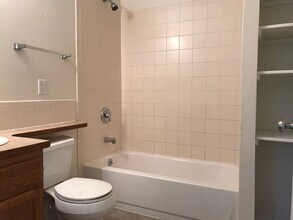 7011 N Market St in Spokane, WA - Building Photo - Building Photo